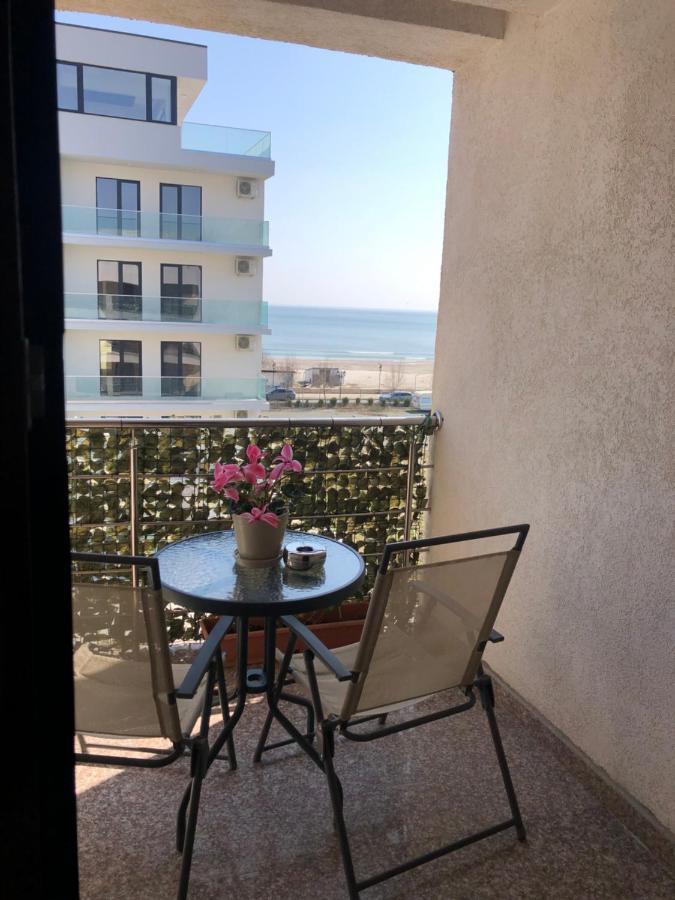 By The Sea Appartement Năvodari Buitenkant foto